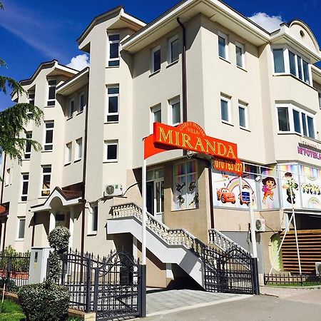 Guest House Miranda Ohrid Bagian luar foto