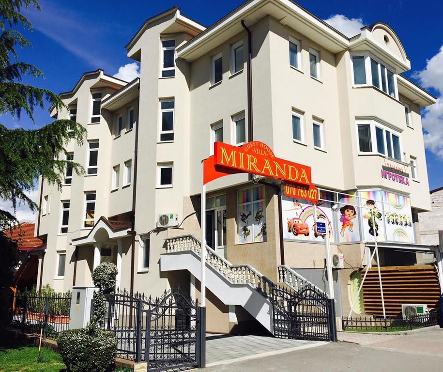 Guest House Miranda Ohrid Bagian luar foto